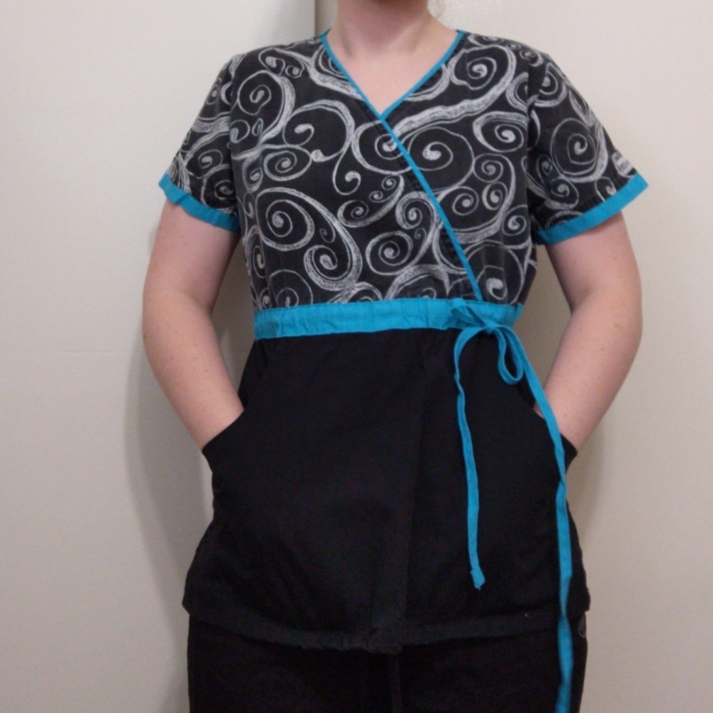 4 for $22  Uniform Advantage Scrub Top